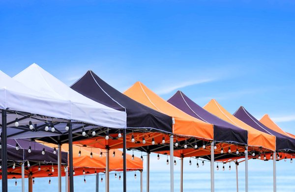 Les tentes aluminium: une facilité de stockage durant les salons